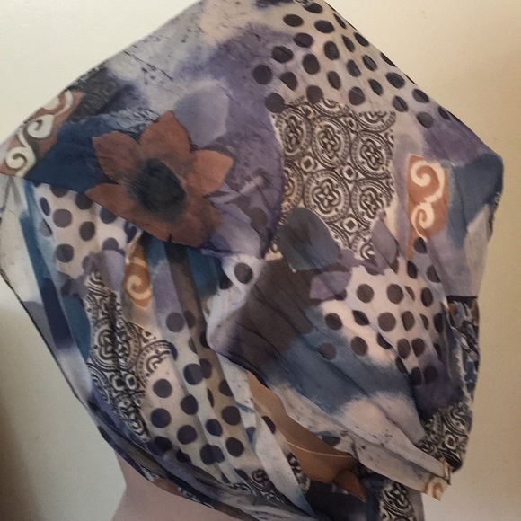 Oscar DeLa Renta Women’s Scarf NWOT 63”x 15” Luxurious Beauty for the defining. - Picture 5 of 8